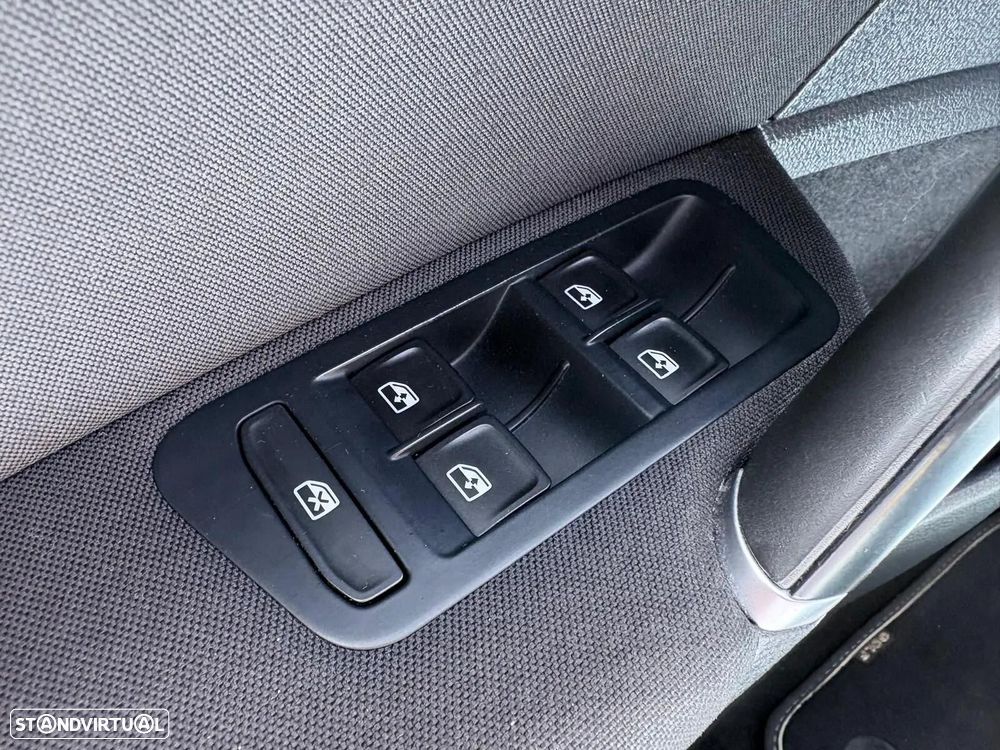 VW Golf 1.0 TSI Trendline - 33