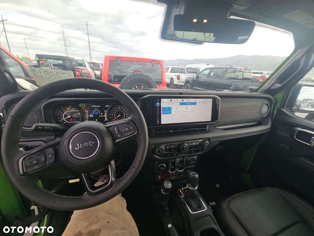 Jeep Wrangler - 11