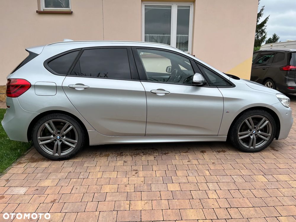 BMW Seria 2 220d M Sport - 13