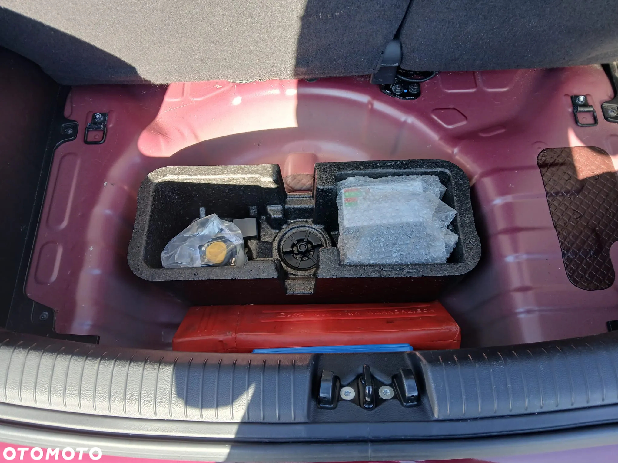 Hyundai i10 1.0 - 12