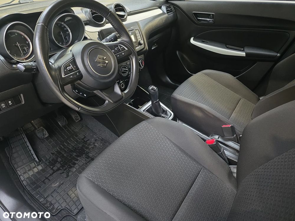 Suzuki Swift 1.2 Dualjet SHVS Premium - 10