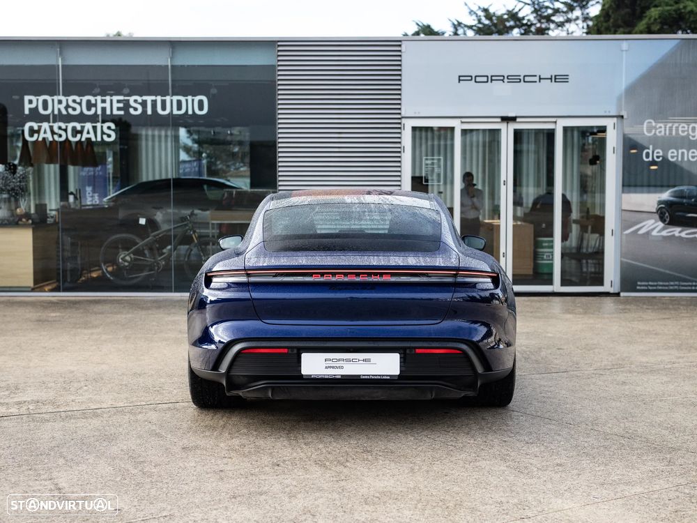 Porsche Taycan 4S - 10