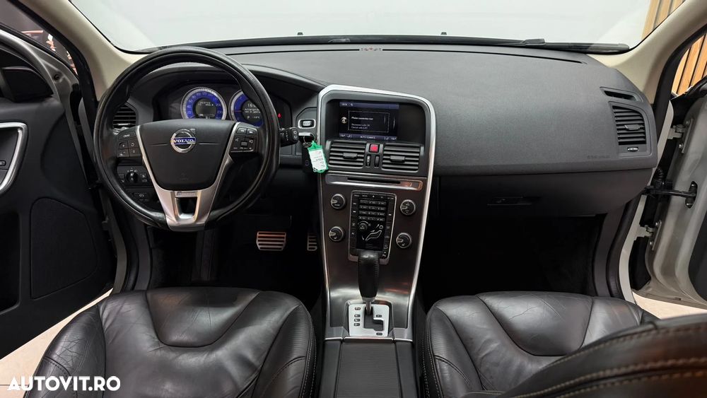 Volvo XC 60 D5 AWD Aut. RDesign - 7