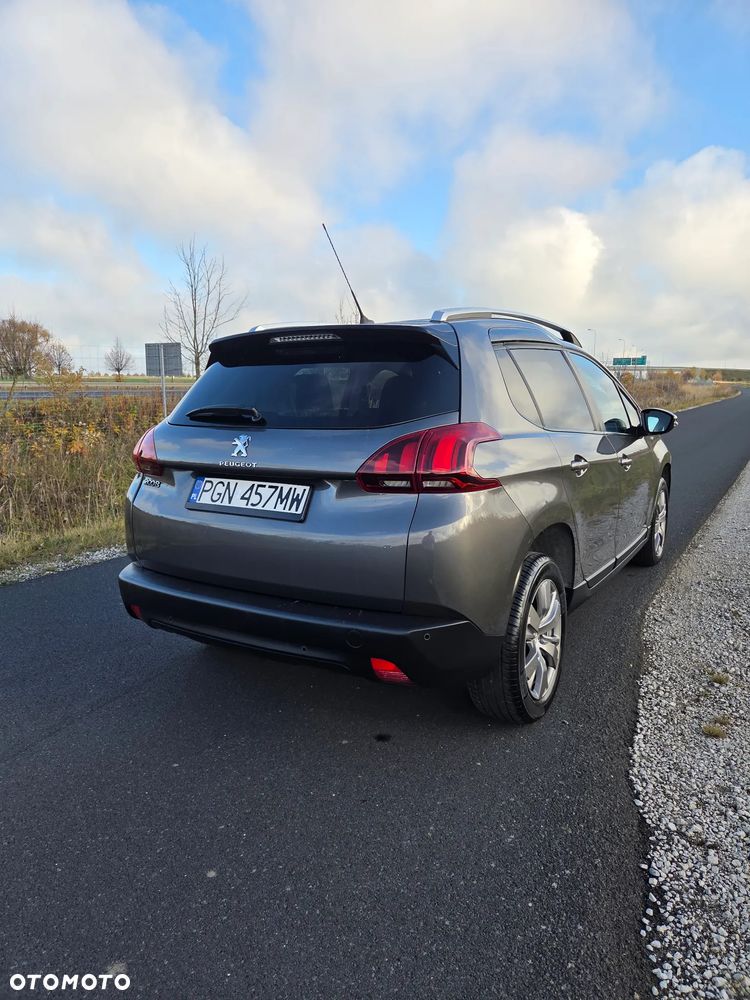 Peugeot 2008 1.6 BlueHDi Style - 9