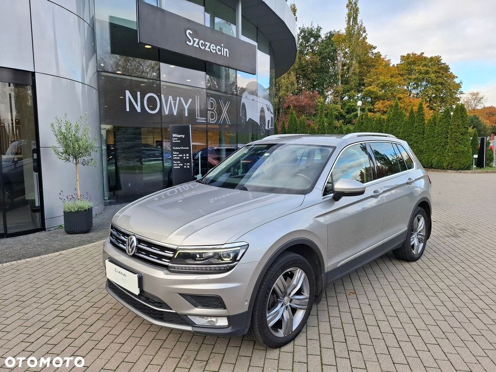 Volkswagen Tiguan - 1