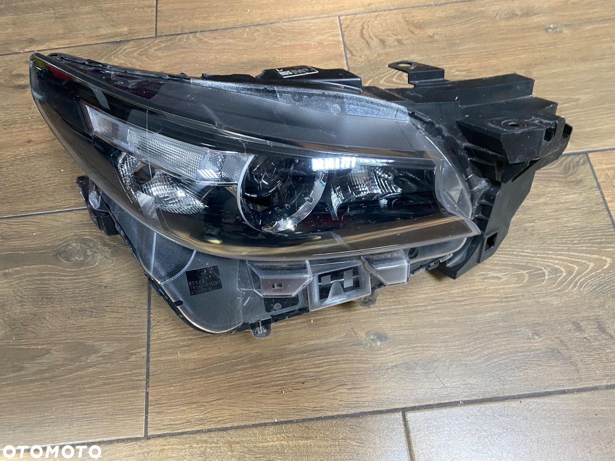 MAZDA CX9 2016- REFLEKTOR LAMPA PRZÓD LED ORG. - 1