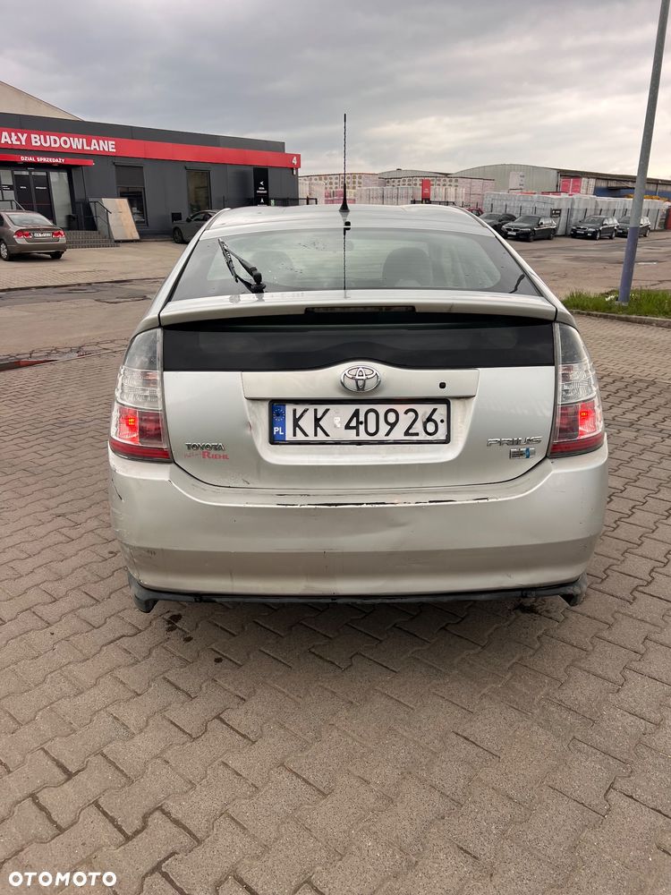 Toyota Prius 1.5 VVT-i Sol - 4