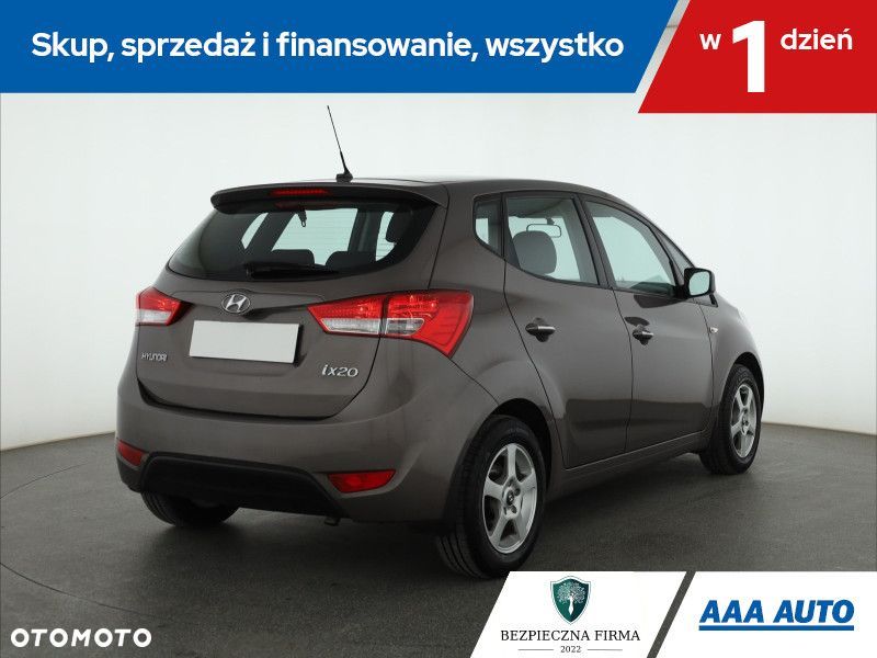 Hyundai ix20 - 7
