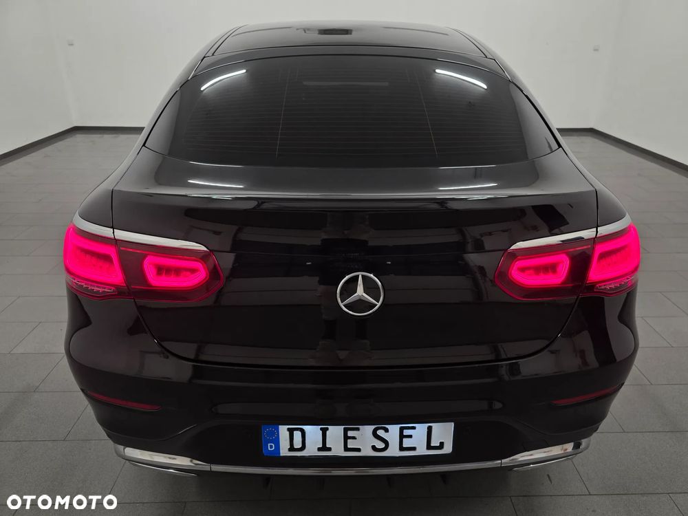 Mercedes-Benz GLC 300 d 4Matic 9G-TRONIC AMG Line Plus - 36