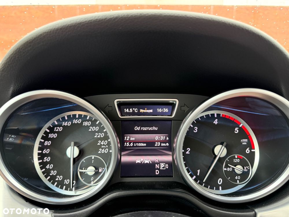 Mercedes-Benz ML 350 BlueTec 4-Matic - 37