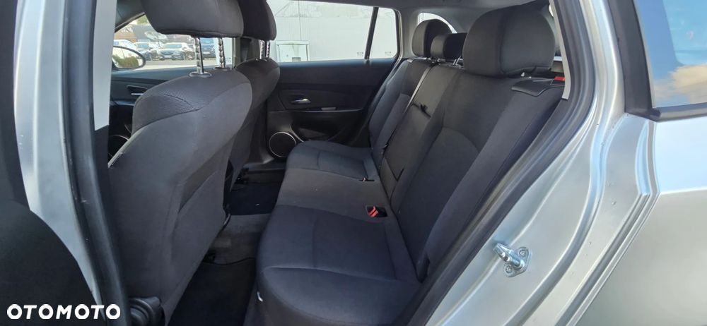 Chevrolet Cruze 1.7TD LT+ - 33