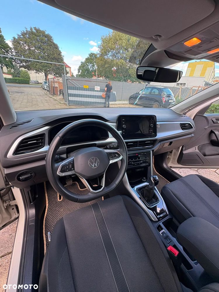 Volkswagen T-Roc - 12