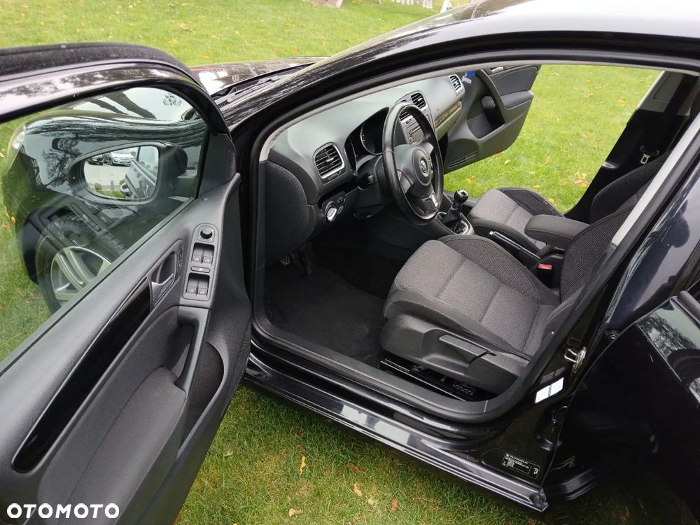 Volkswagen Golf VI 1.6 Comfortline - 31