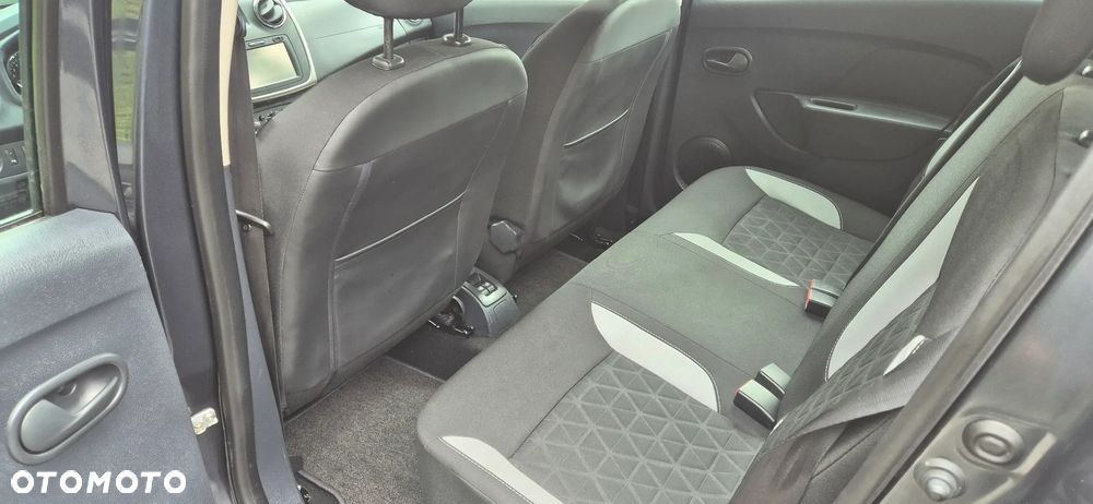 Dacia Sandero - 8