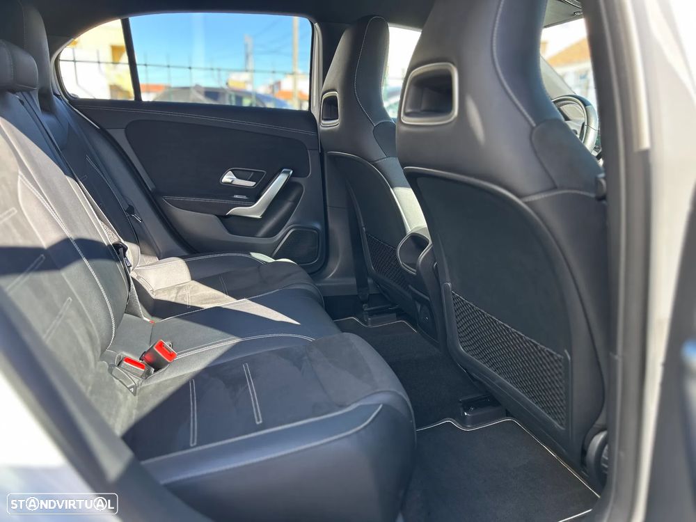 Mercedes-Benz A 250 e 8G-DCT Edition AMG Line - 29