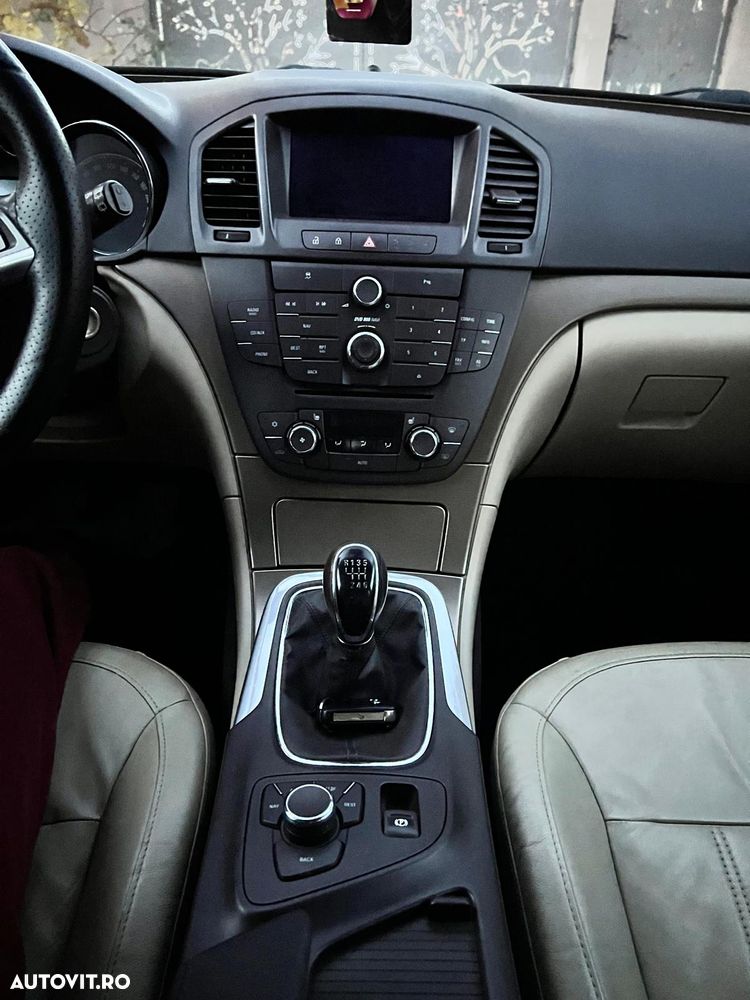 Opel Insignia 2.0 CDTI - 16