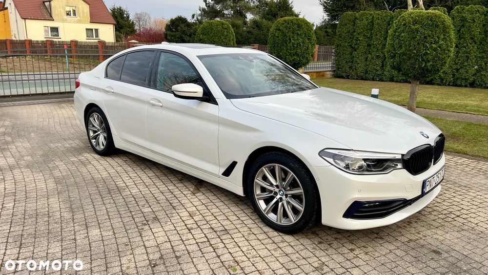 BMW Seria 5 520d xDrive Sport Line sport - 2