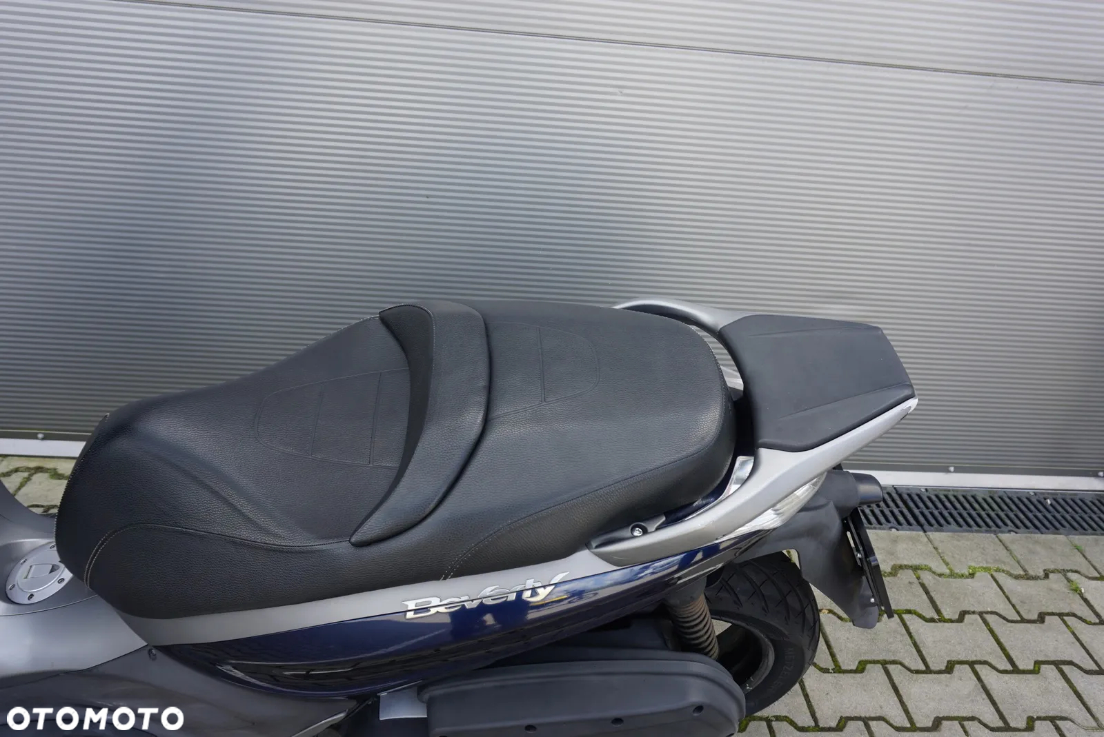Piaggio Beverly - 16