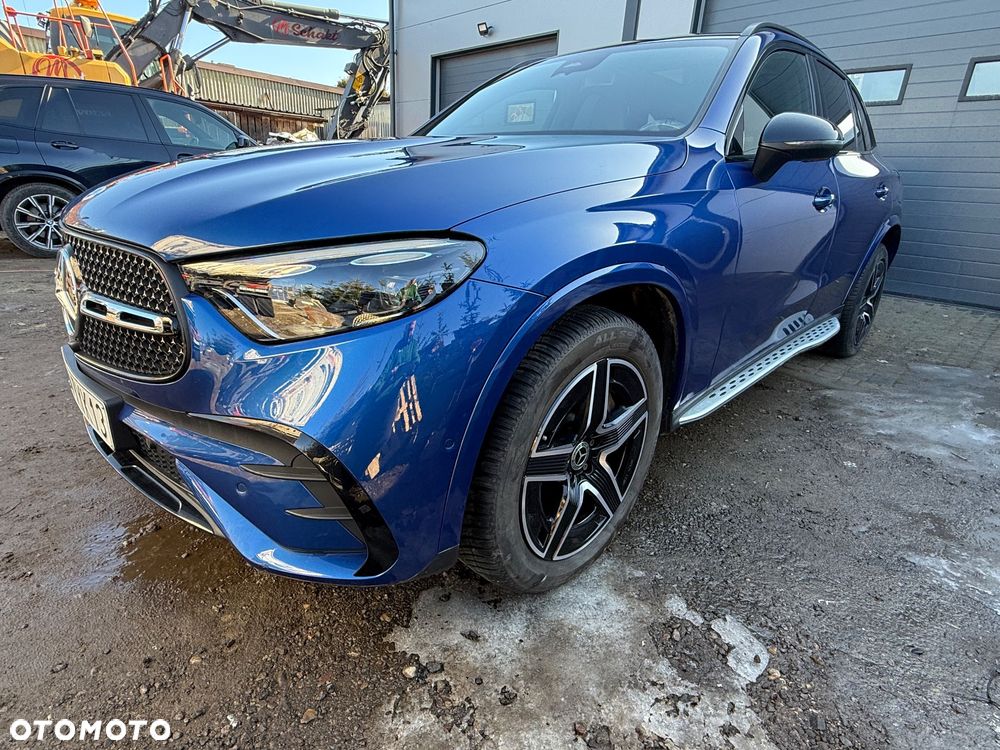 Mercedes-Benz GLC - 1