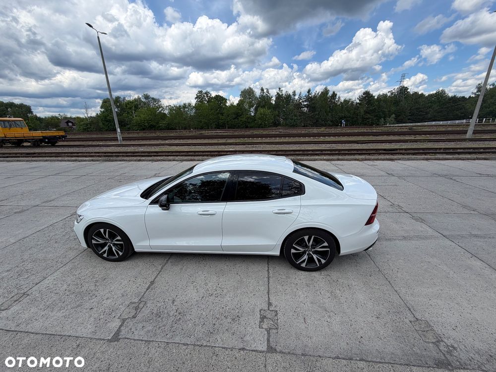 Volvo S60 B4 B R-Design - 13