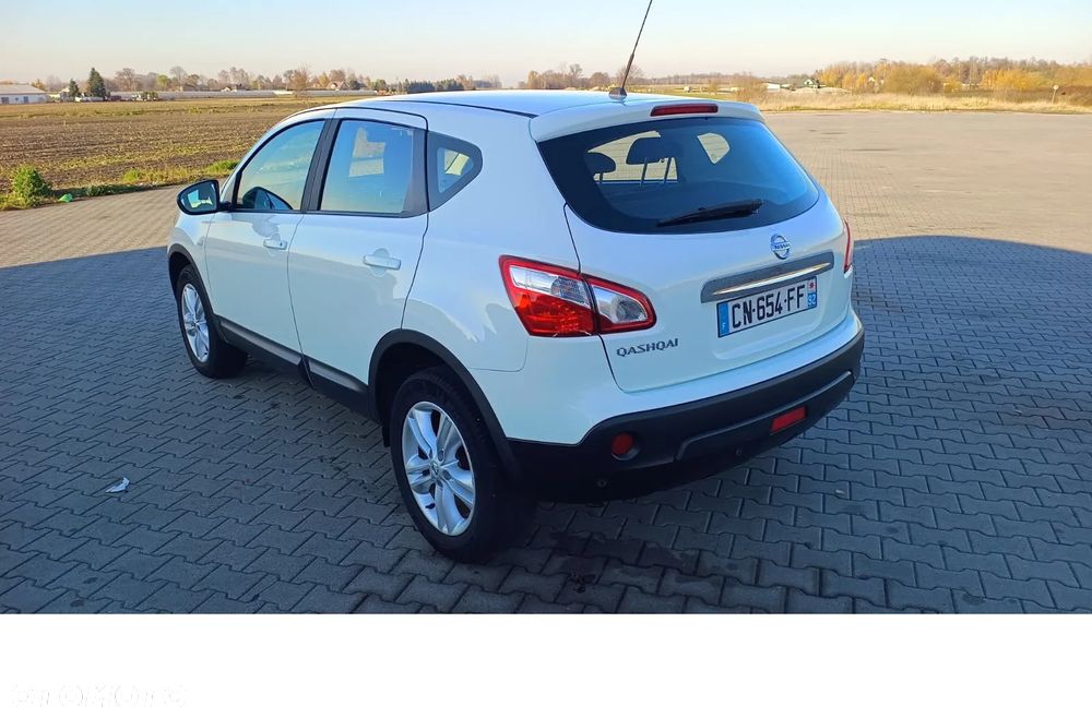 Nissan Qashqai 2.0 4 x 4 tekna - 11