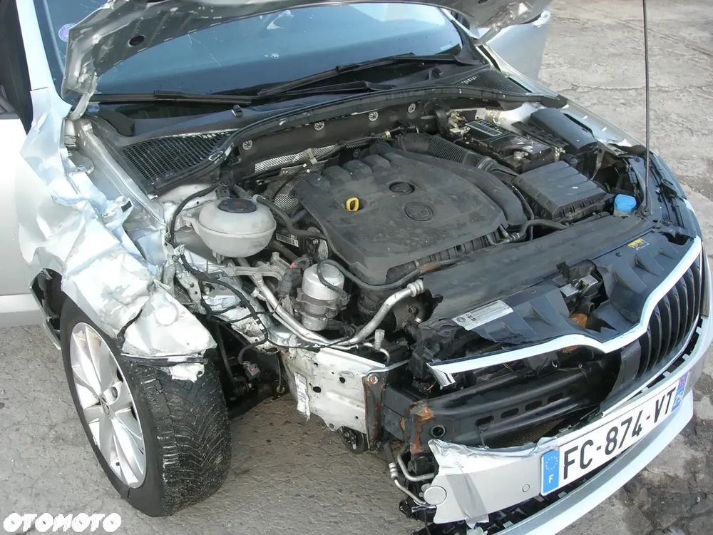 Skoda Octavia Combi 1.5 TSI ACT DSG Style - 10