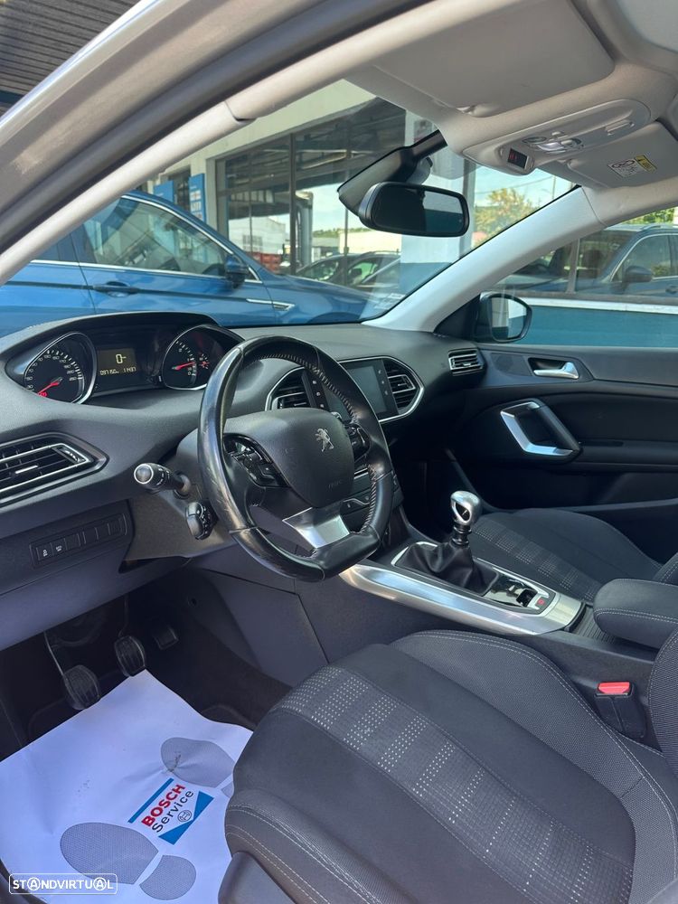 Peugeot 308 SW 1.6 BlueHDi Allure - 11
