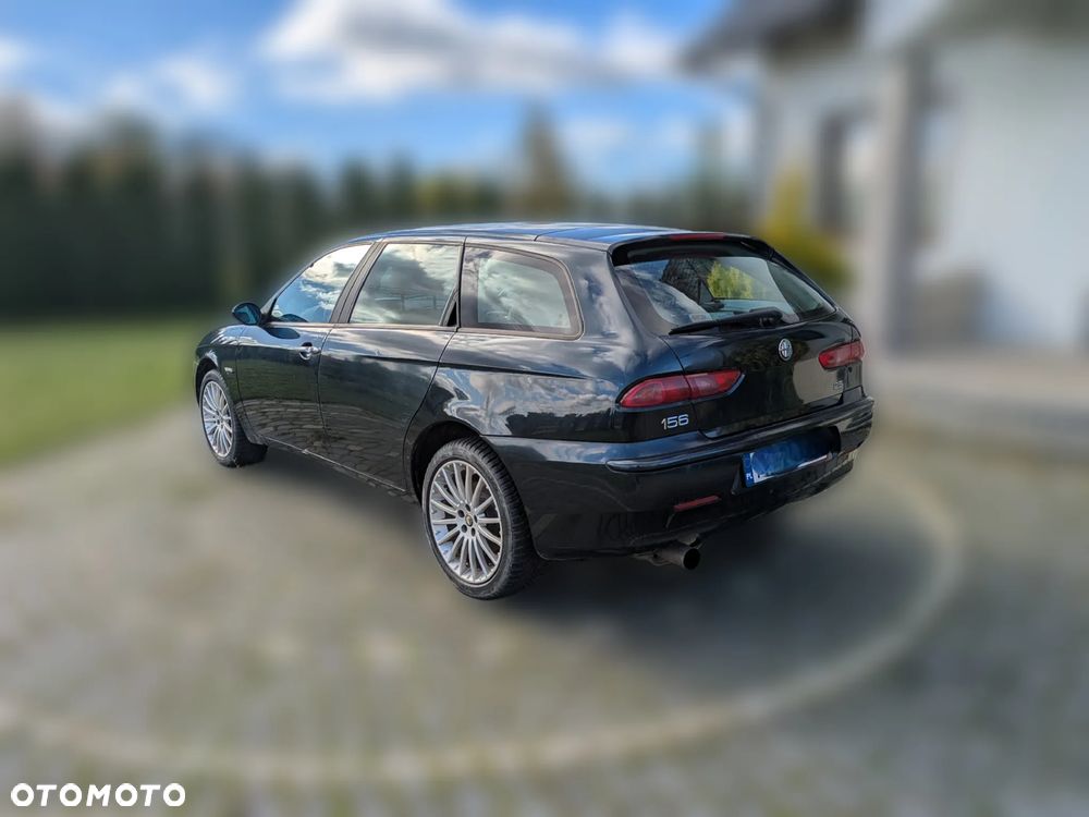 Alfa Romeo 156 2.5 V6 Distinctive - 5