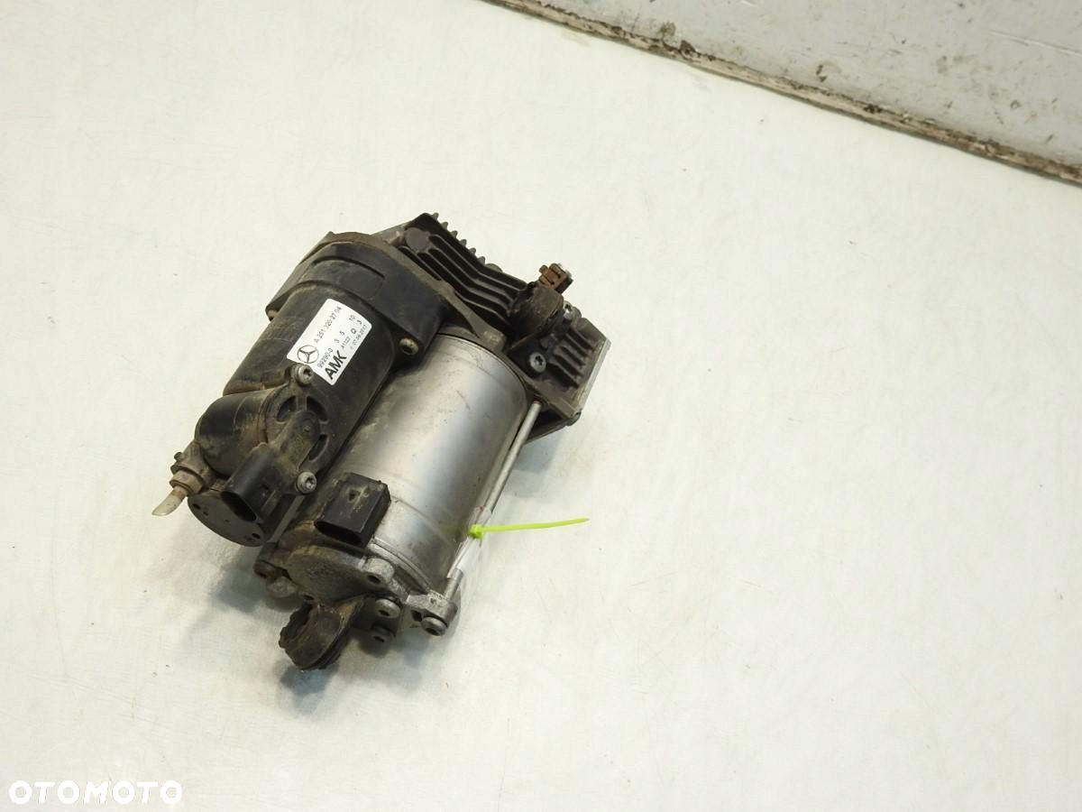 KOMPRESOR ZAWIESZENIA MERCEDES W251 3.0 CDI A2513202704 - 3