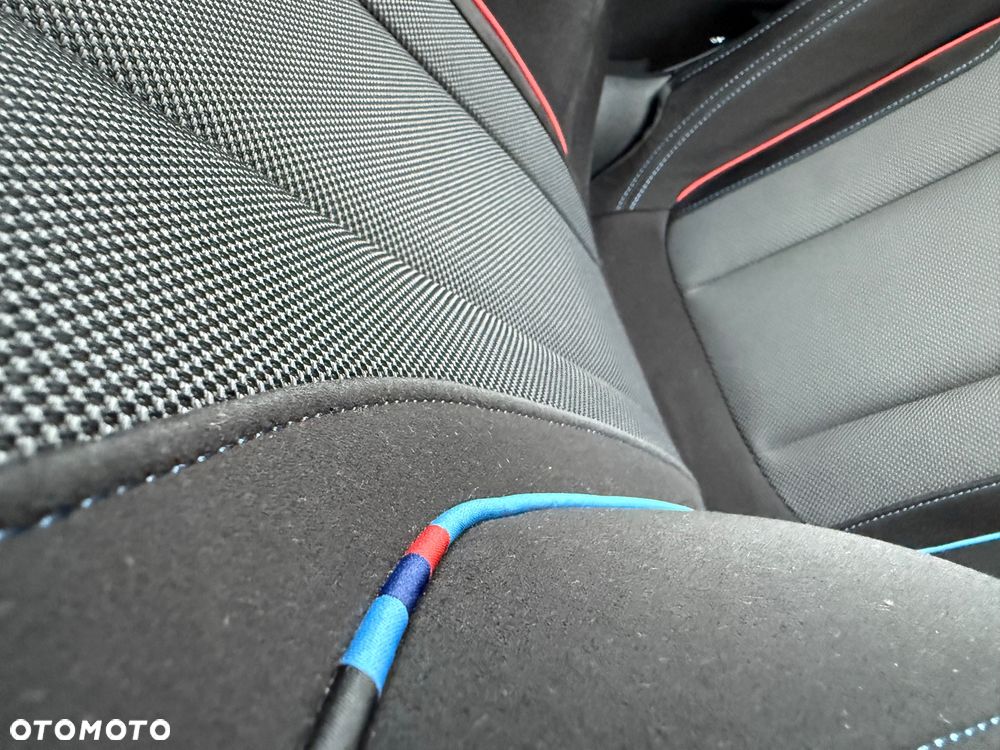 BMW Seria 3 330i Touring M Sport - 21