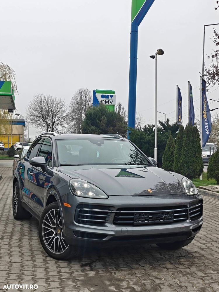 Porsche Cayenne - 2