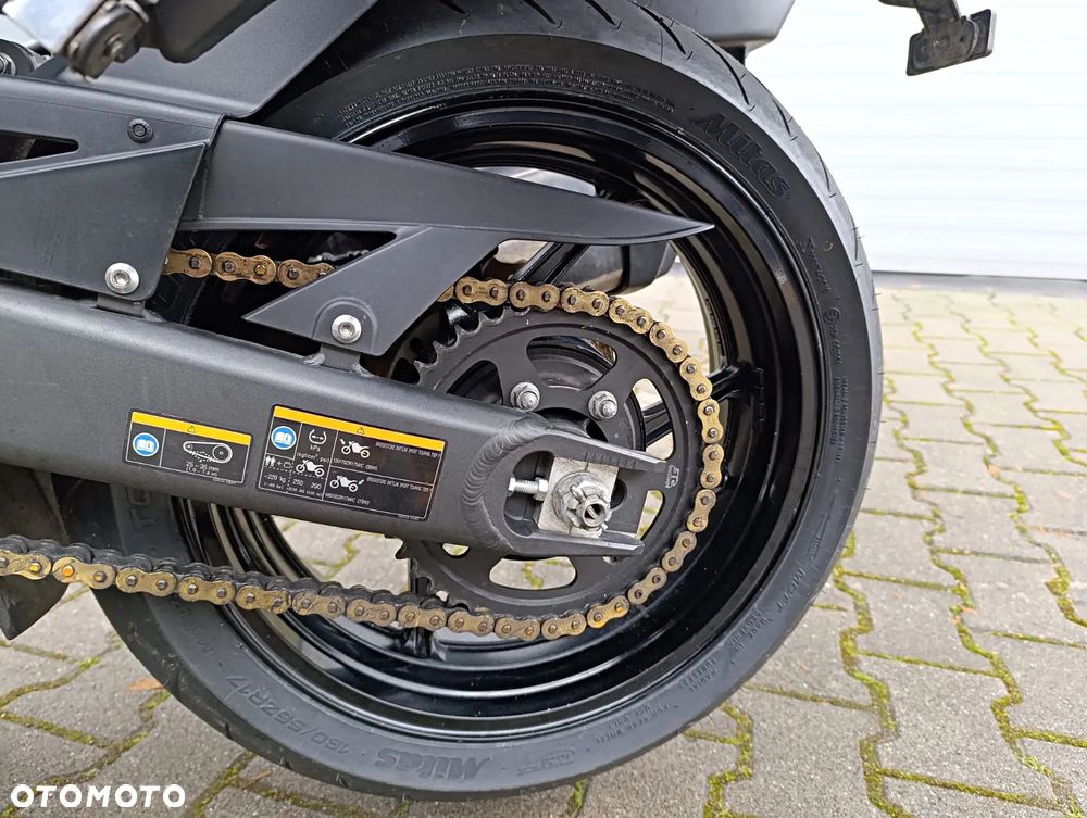 Kawasaki Versys 1000 - 12