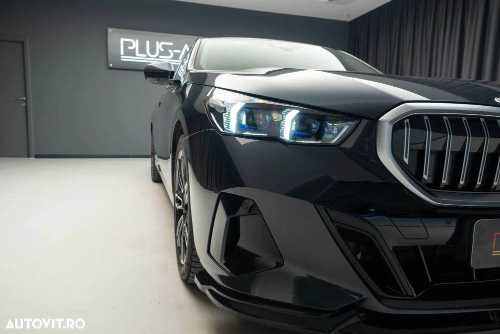 BMW Seria 5 520i Aut. - 34