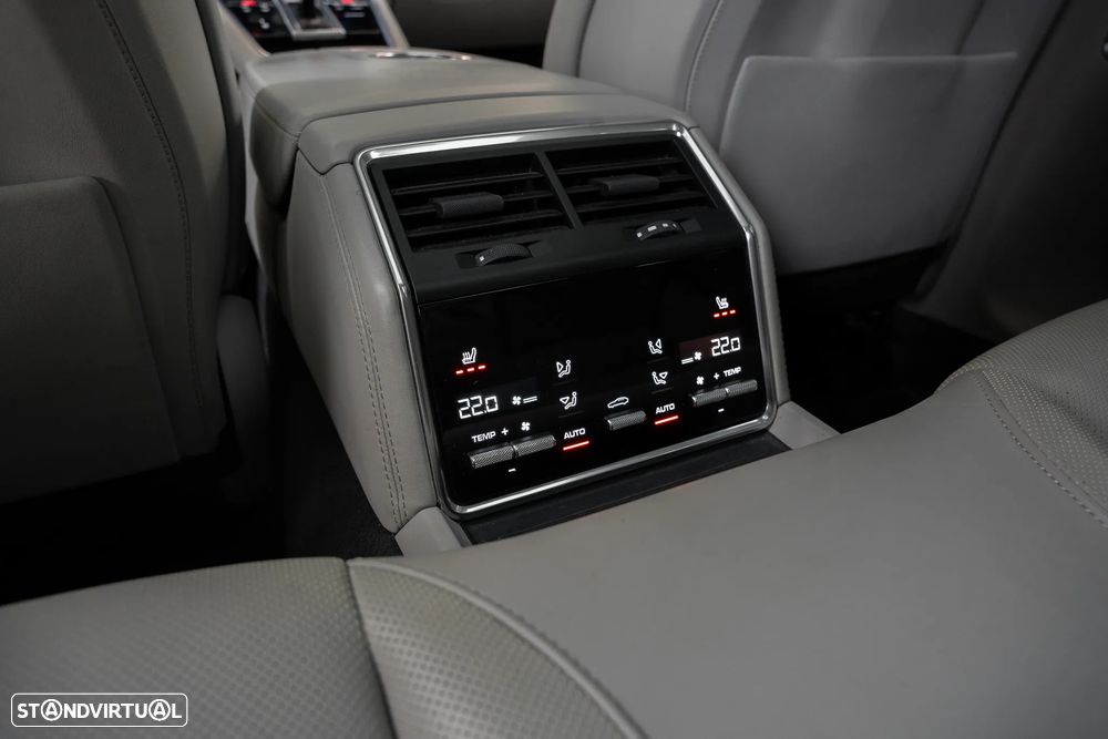 Porsche Panamera Sport Turismo Turbo S E-Hybrid - 18