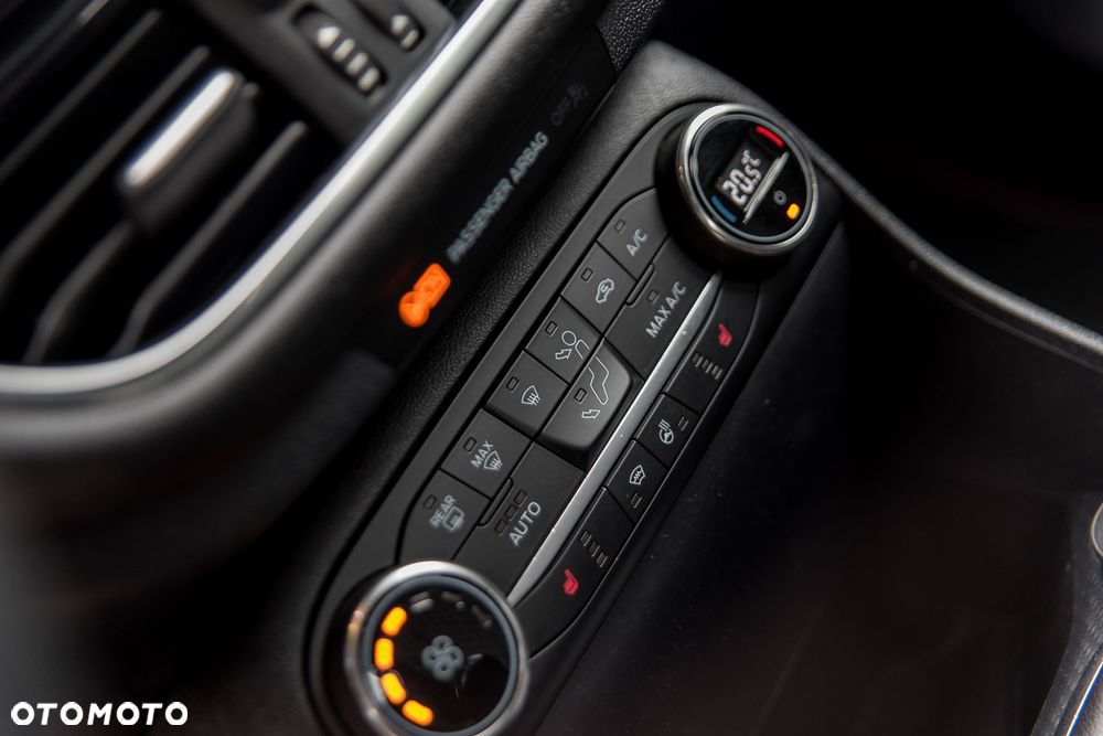 Ford Fiesta - 23