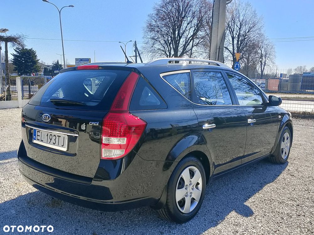 Kia Ceed - 4