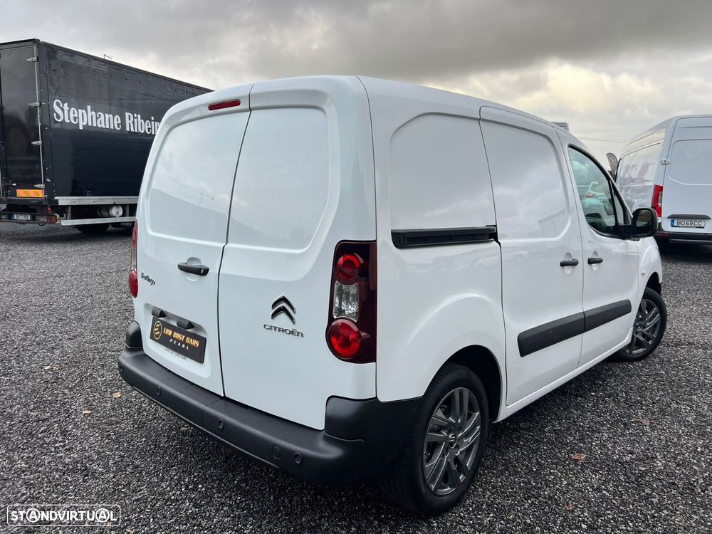 Citroën Berlingo HDI EAT8 - 3