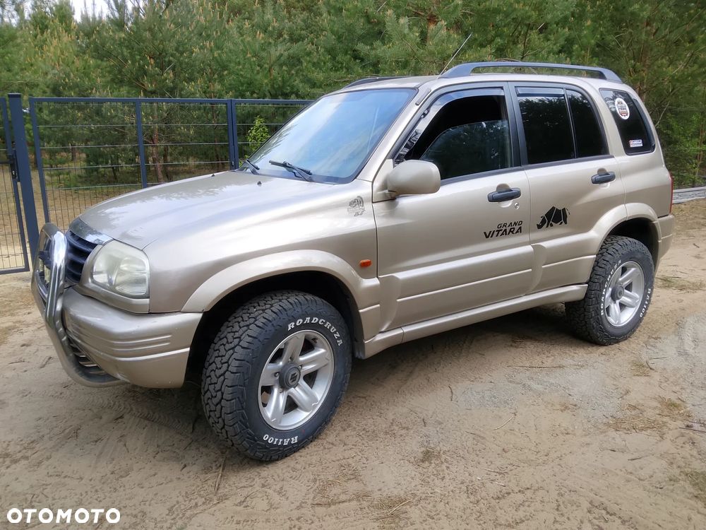 Suzuki Grand Vitara 2.0 - 4
