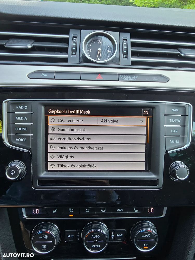 Volkswagen Passat 2.0 TDI Highline - 27