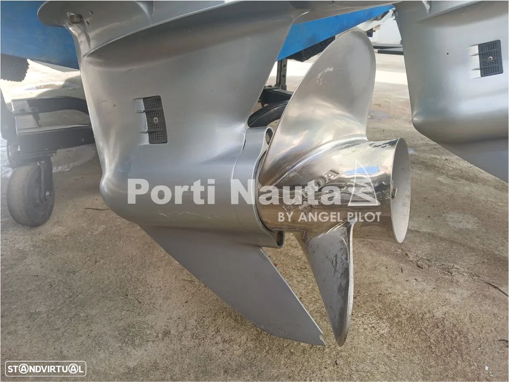 Capelli Tempest 850 Open - 13