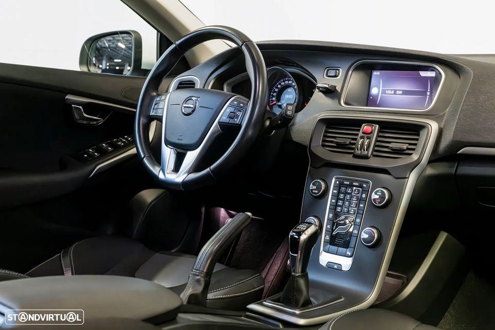 Volvo V40 2.0 D3 Kinetic - 15