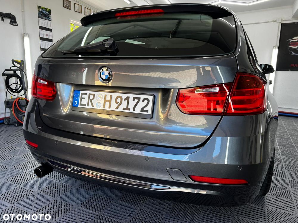 BMW Seria 3 318d DPF Edition Sport - 33