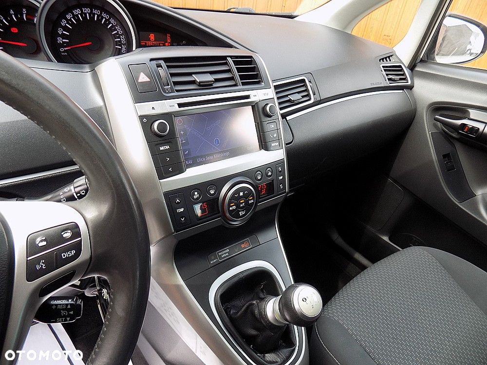 Toyota Verso 2.0 D-4D Life - 9