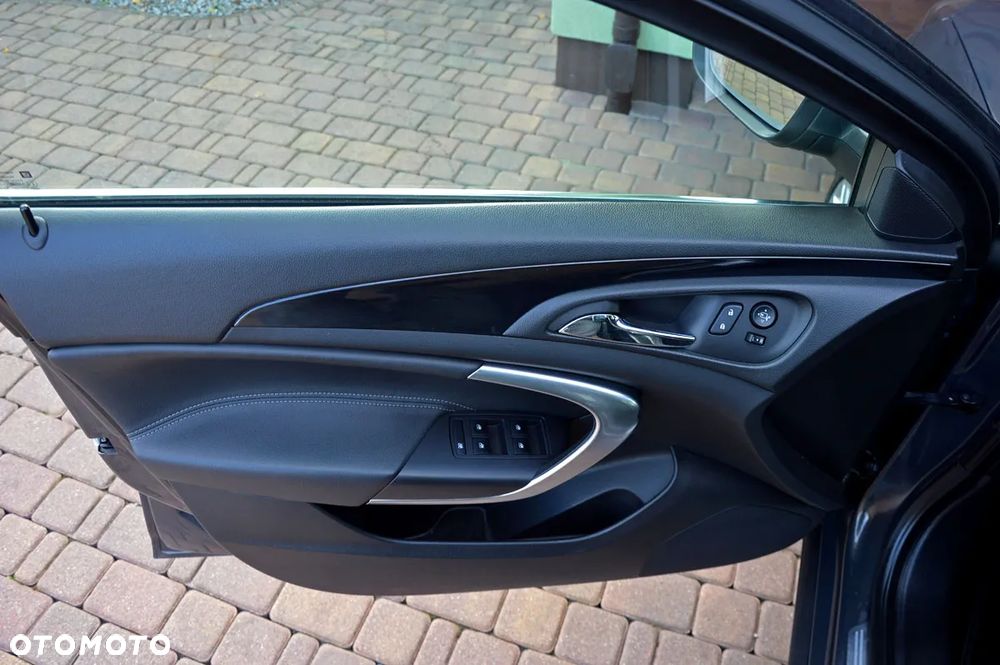 Opel Insignia 2.0 CDTI Cosmo S&S - 10