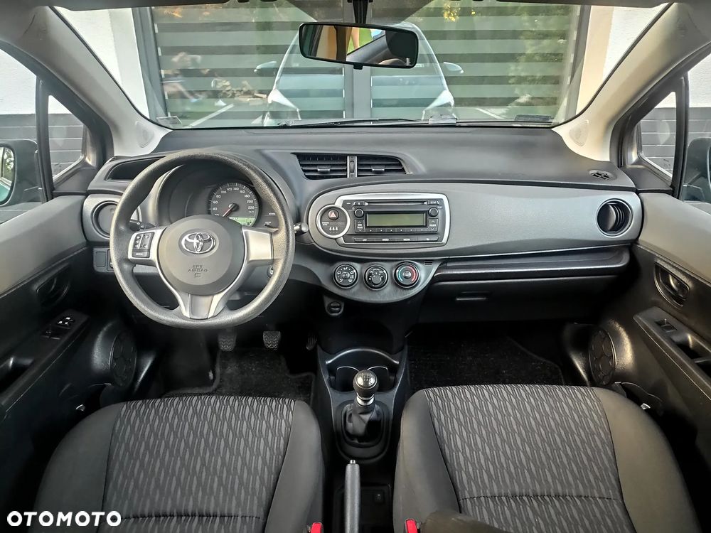 Toyota Yaris - 8