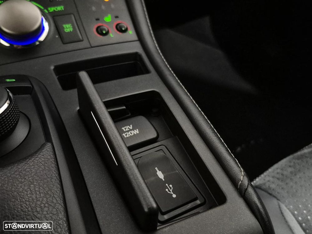 Lexus CT 200h F Sport+ - 26