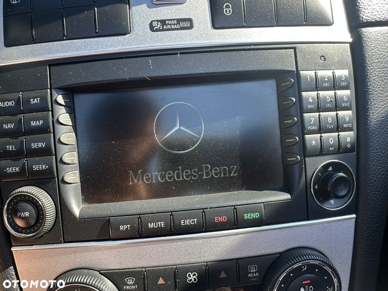 Mercedes-Benz CLK - 21