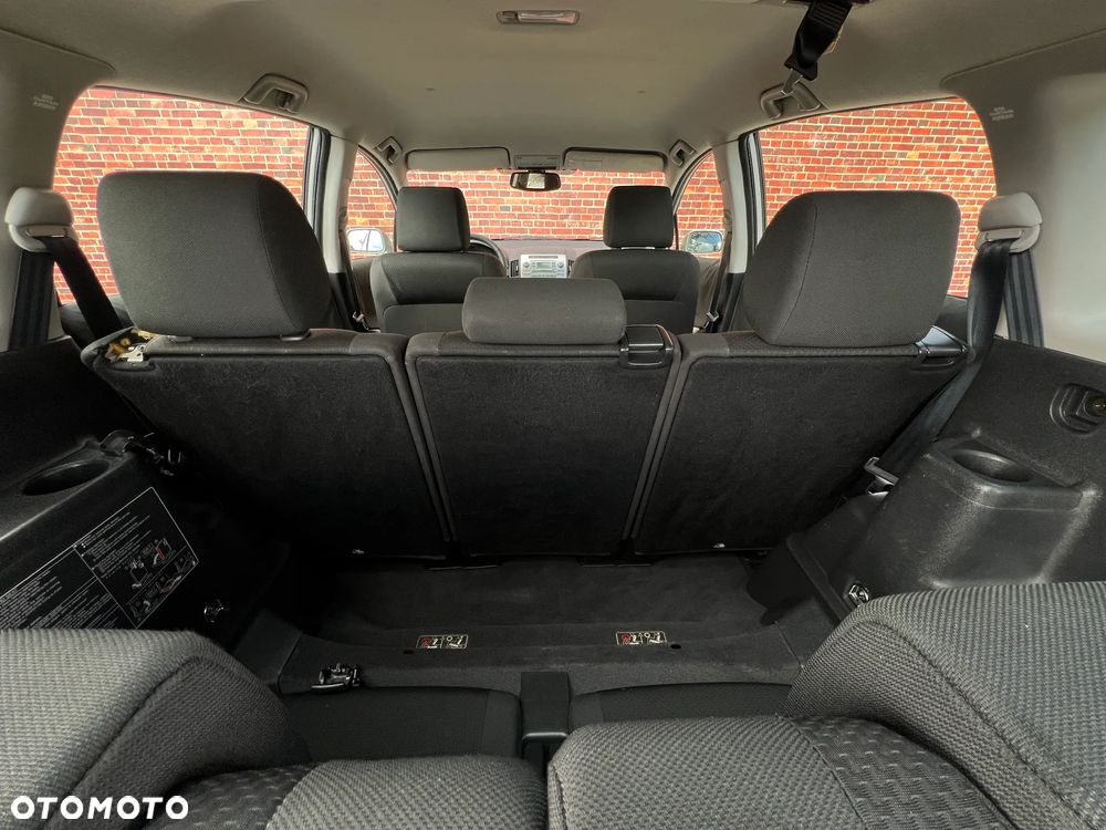 Toyota Corolla Verso - 33