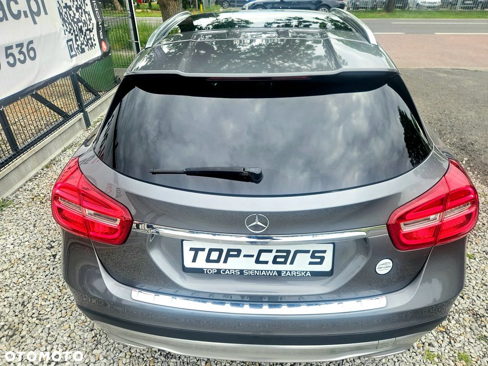 Mercedes-Benz GLA - 2
