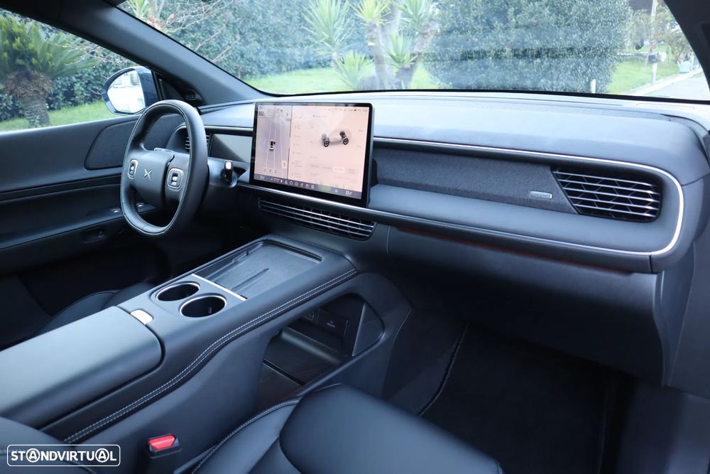 Xpeng G6 87.5 kWh Long Range - 24